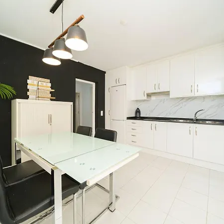 Vega Luxury Cautivador