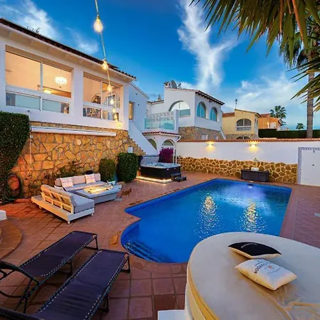 Vega Luxury Cautivador