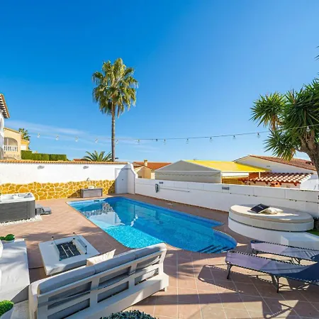 Vega Luxury Villa *
