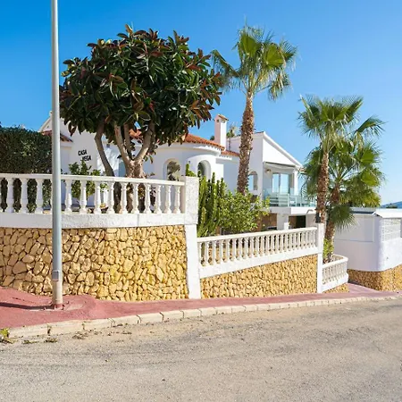 Vega Luxury Cautivador